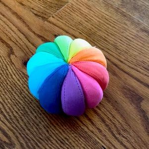 Lovevery Rainbow Grasp Ball